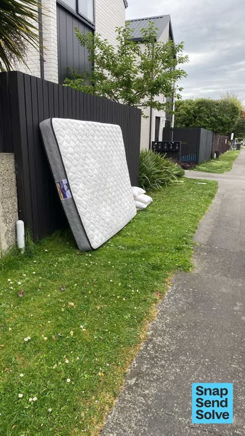 Dumped Rubbish, a report photo