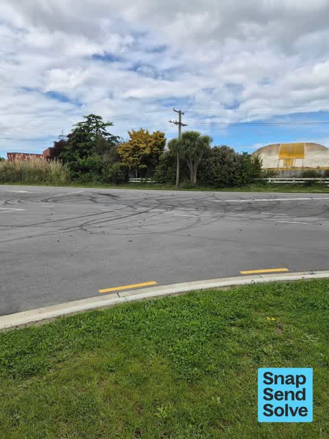 Damaged Road, a report photo