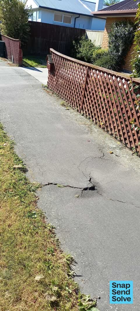 Pavement - Damaged, a report photo