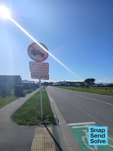 Damaged Street Sign, a report photo