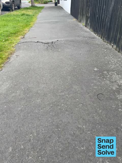 Pavement - Damaged, a report photo
