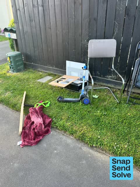 Dumped Rubbish — a report photo
