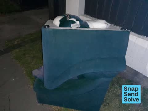 Dumped Rubbish, a report photo