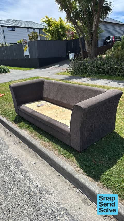 Dumped Rubbish, a report photo