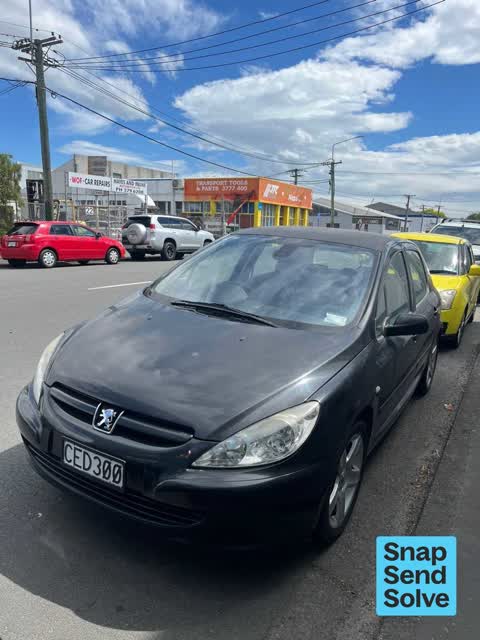 Abandoned Vehicle, a report photo