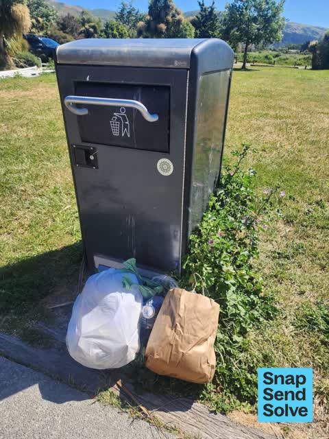 Dumped Rubbish — a report photo