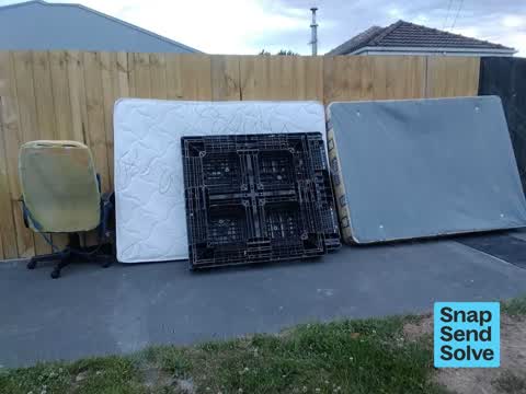 Dumped Rubbish, a report photo