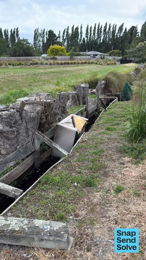 Dumped Rubbish, a report photo