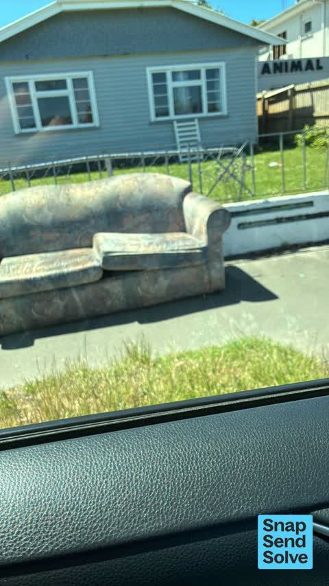 Dumped Rubbish, a report photo