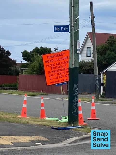 Damaged Street Sign, a report photo