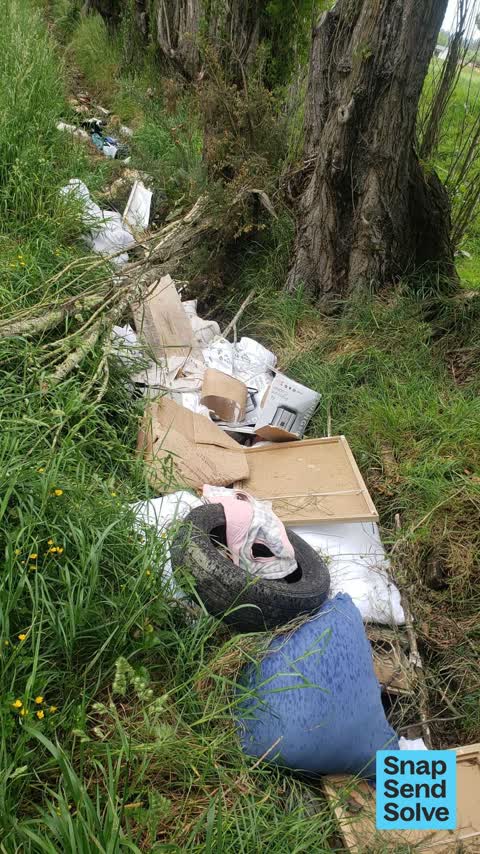Dumped Rubbish — a report photo