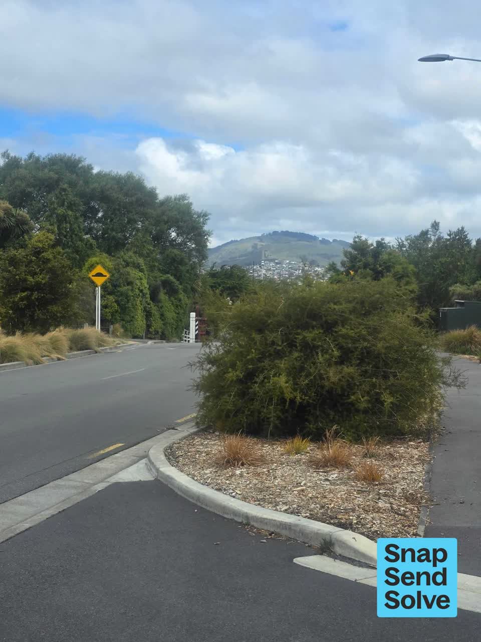 The photograph attached to this roads - general report
