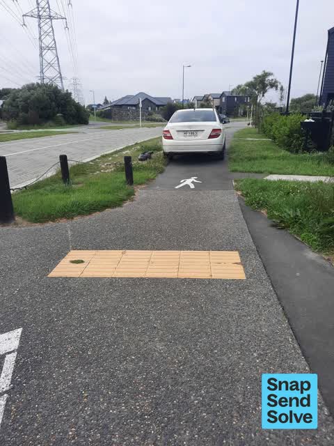 Hazard, vehicle, a report photo