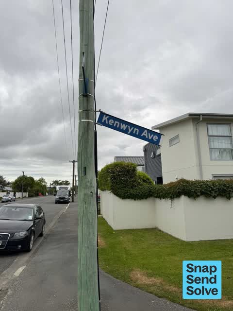 Damaged Street Sign, a report photo