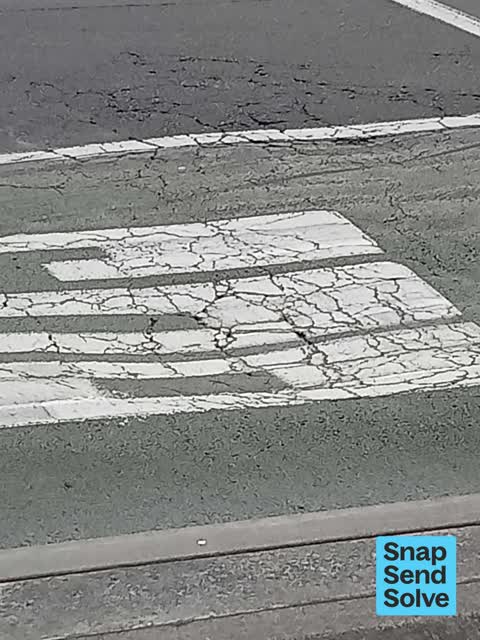 Damaged Road, a report photo