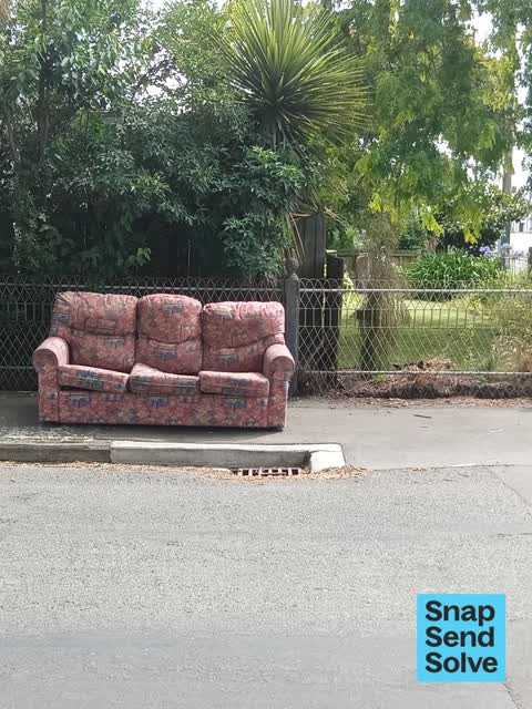 Dumped Rubbish, a report photo