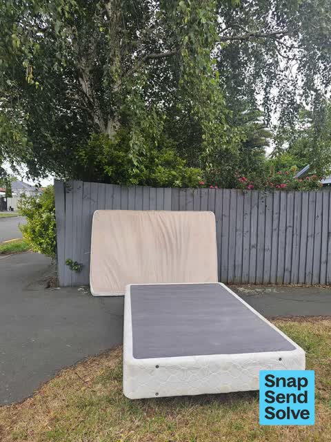 Dumped Rubbish — a report photo