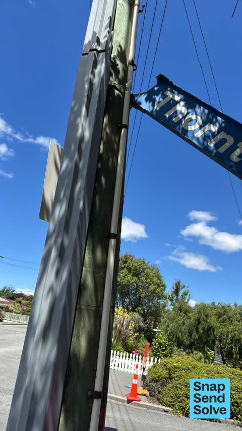 Damaged Street Sign, a report photo