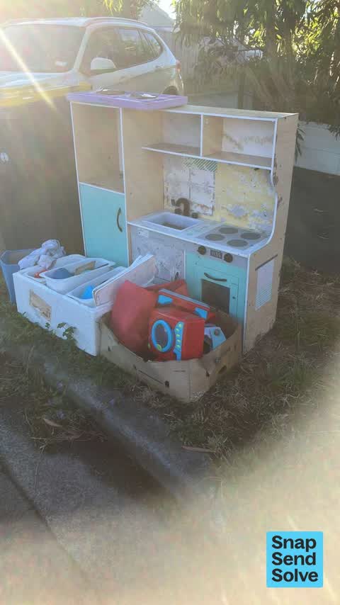 Dumped Rubbish, a report photo