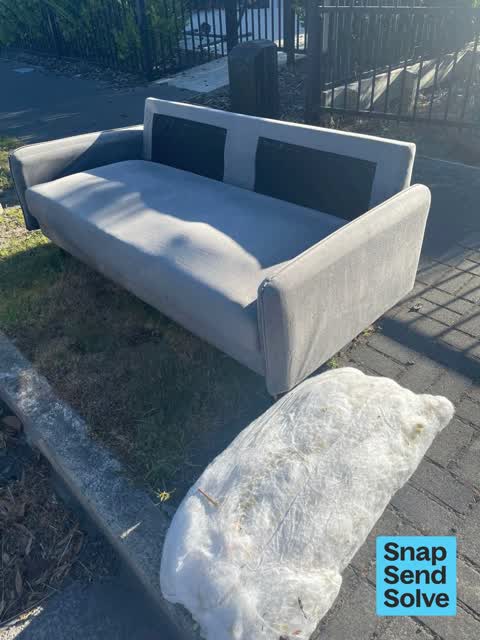 Dumped Rubbish, a report photo