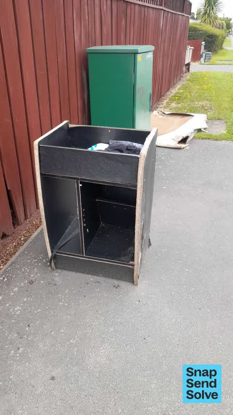 Dumped Rubbish, a report photo