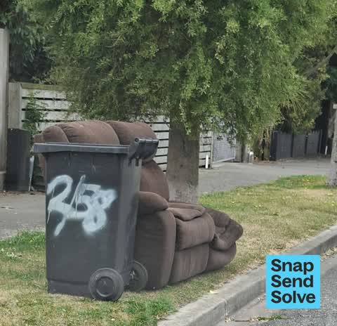 Dumped Rubbish, a report photo