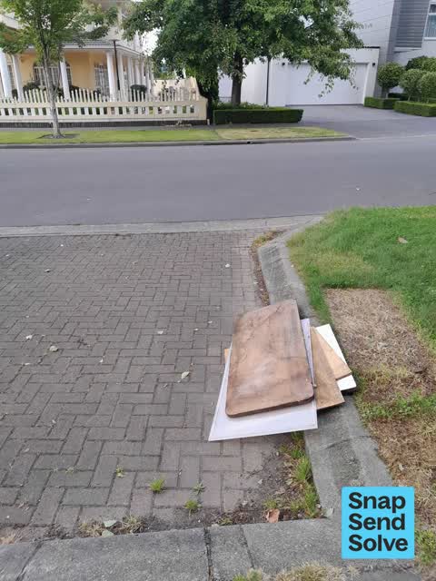 Dumped Rubbish, a report photo
