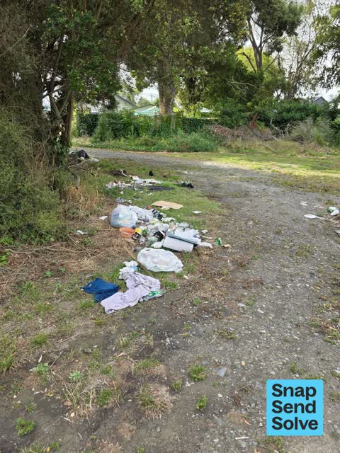 Dumped Rubbish, a report photo