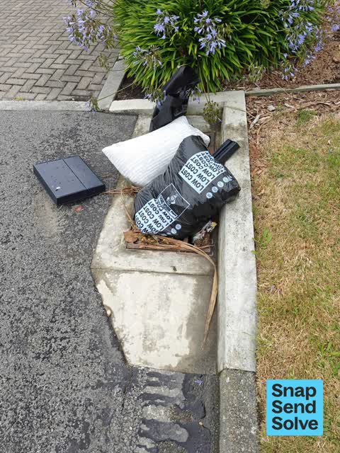 Street Gutters / Storm Water, a report photo