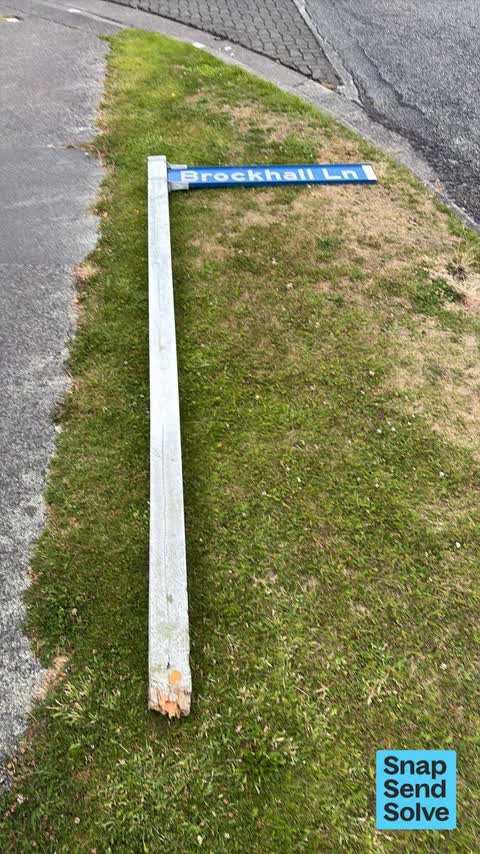 Damaged Street Sign, a report photo