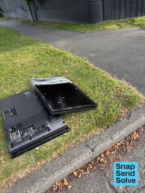 Dumped Rubbish, a report photo