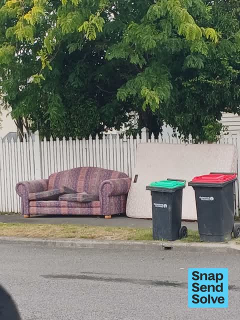 Dumped Rubbish, a report photo