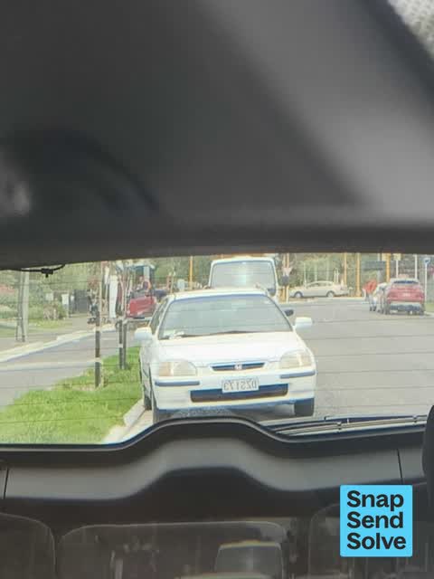 Abandoned Vehicle, a report photo