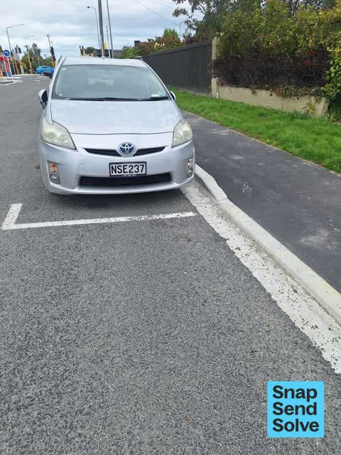 Hazard, vehicle, a report photo