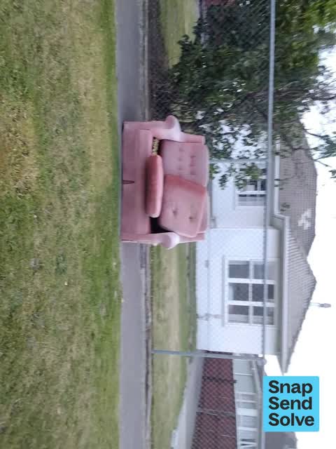 Dumped Rubbish, a report photo