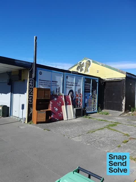 Dumped Rubbish, a report photo