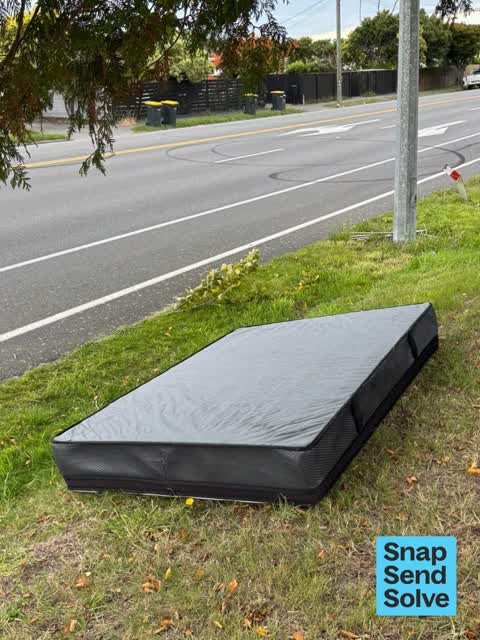 Dumped Rubbish, a report photo
