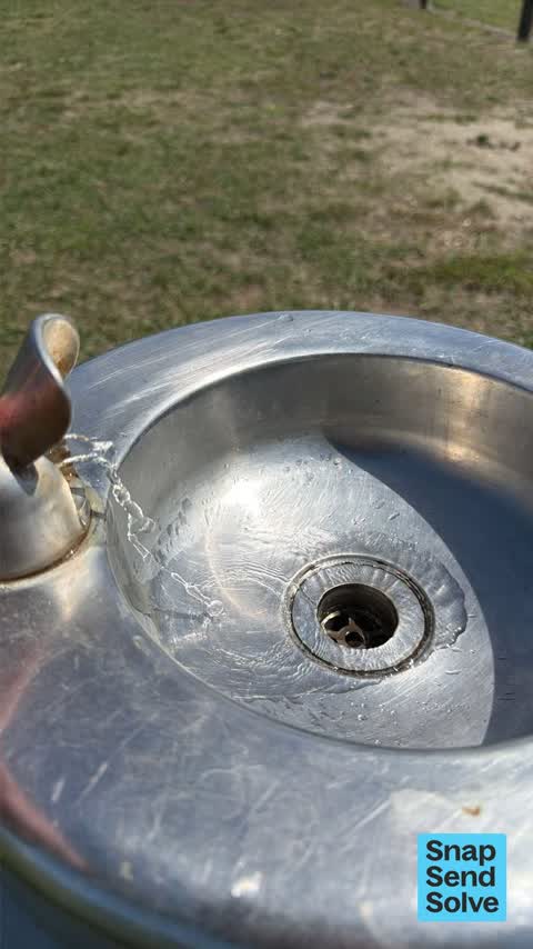 Water Fountain, a report photo