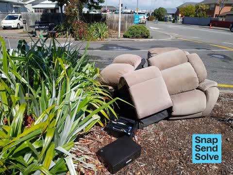 Dumped Rubbish, a report photo