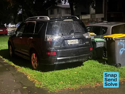 Hazard, vehicle, a report photo