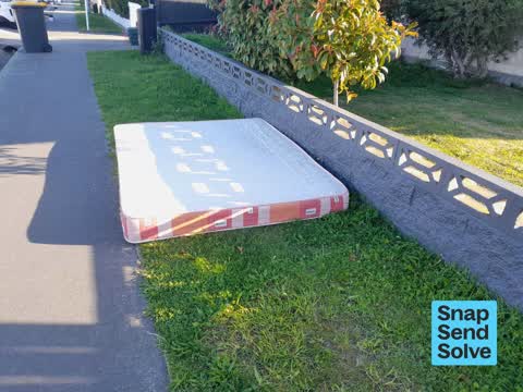 Dumped Rubbish, a report photo
