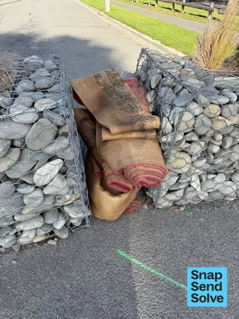 Dumped Rubbish, a report photo