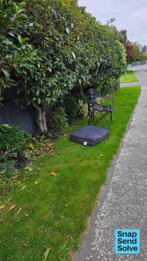 Dumped Rubbish, a report photo