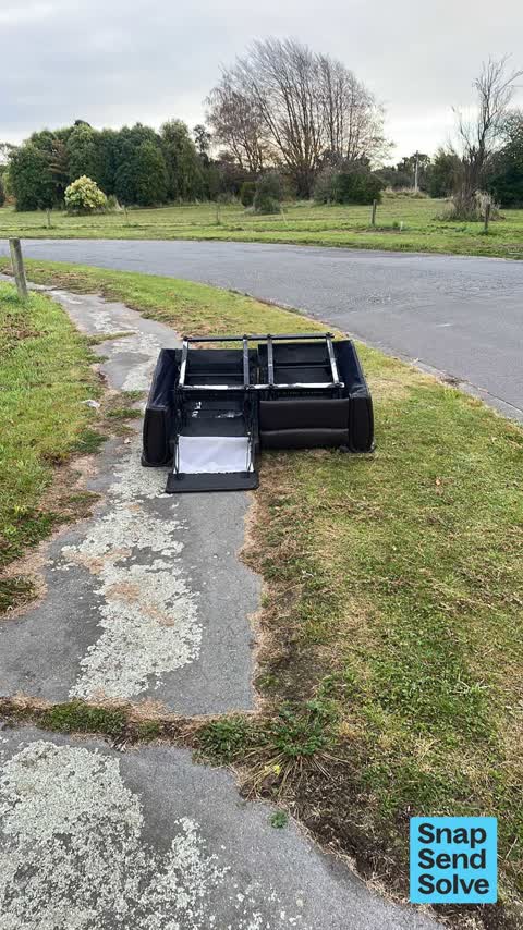 Dumped Rubbish, a report photo