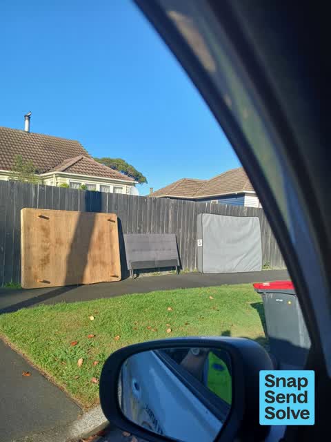 Dumped Rubbish, a report photo