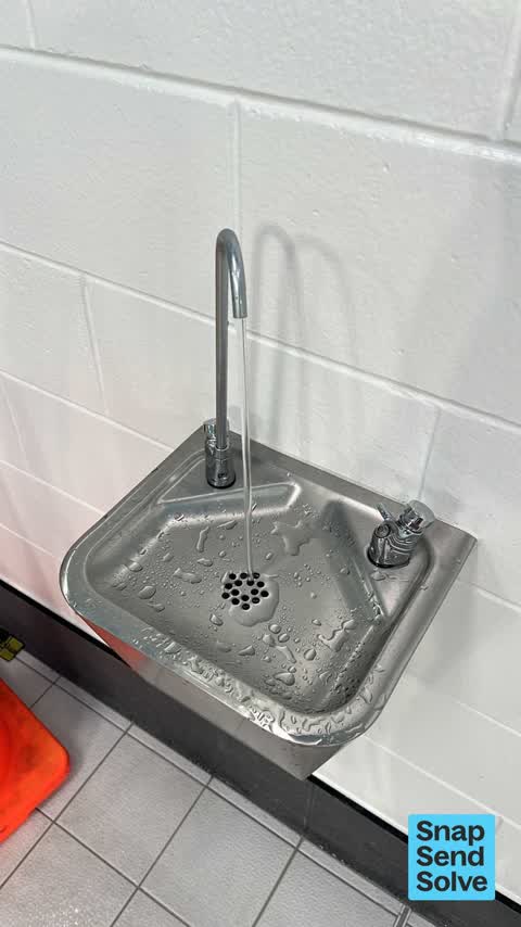 Water Fountain, a report photo