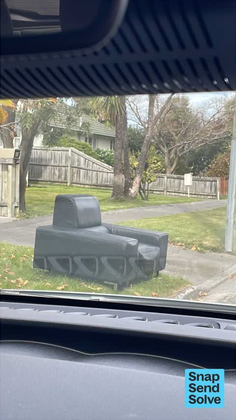 Dumped Rubbish, a report photo
