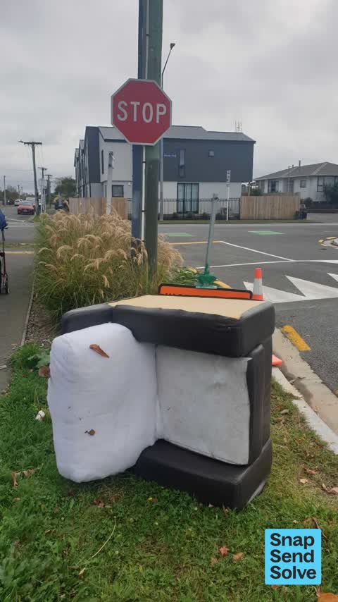 Dumped Rubbish, a report photo