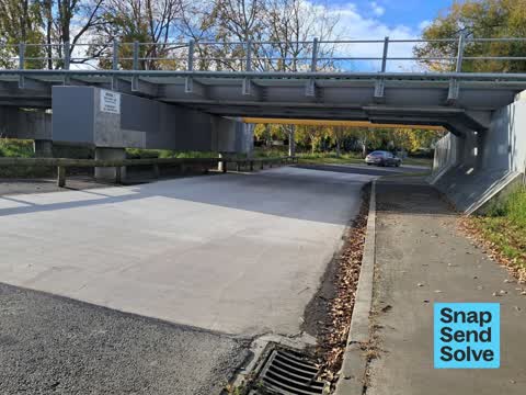 Damaged Road — a report photo