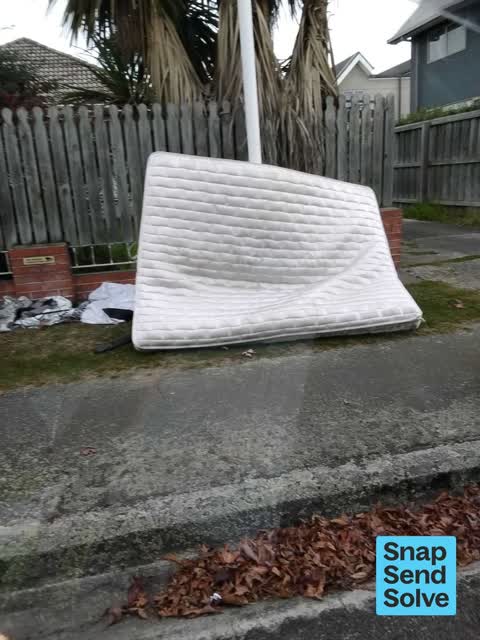 Dumped Rubbish, a report photo